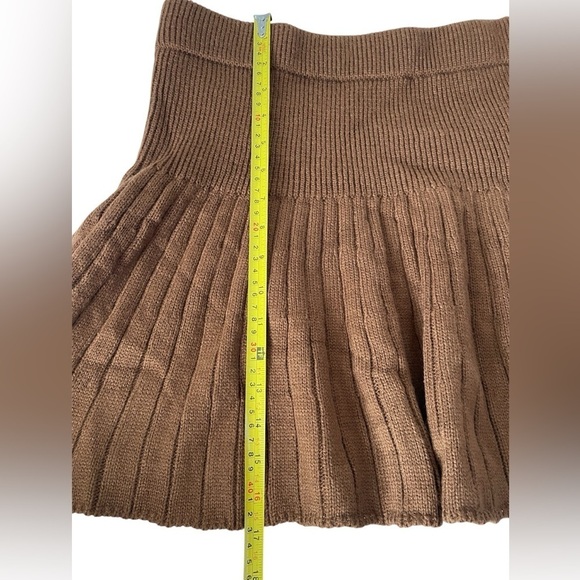 Relaxiva 2pcs Set: Solid Color Turtleneck Sweater And Skirt - Picture 6 of 10